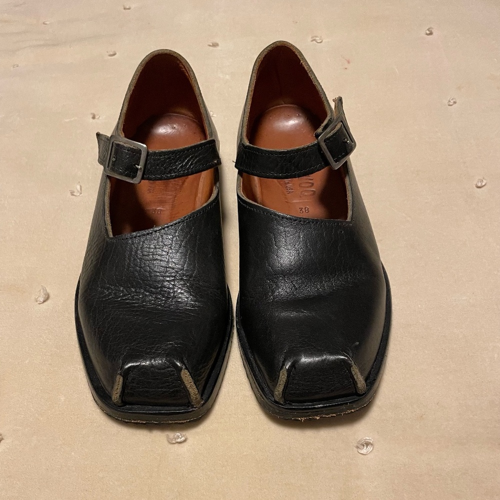 Cydwoq black leather Mary Janes Size 38